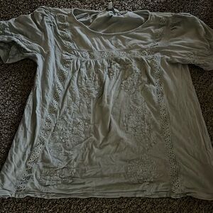 Turquoise t shirt with flowers